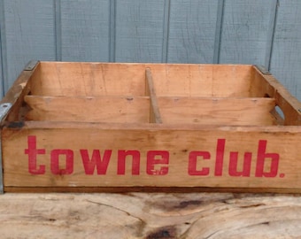 Vintage Towne Club Crate - Pop Crate - Soda Crate - Storage Crate - Farmhouse - Cottage