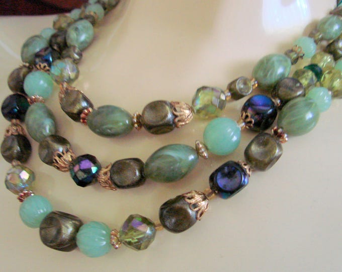 Vintage Faux Jade Bead Bib West Germany Necklace / 1960s Green Bib Necklace / Jewelry / W Germany / Western Germany