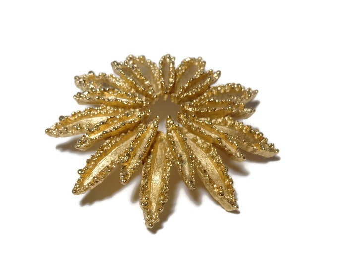 FREE SHIPPING Avon 'Starflower' brooch, layered flower pin, brutalist 1970s ragged, floral pin, star pin, sun burst, gold tone