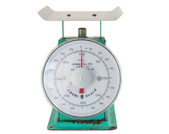 Vintage Kitchen Scale