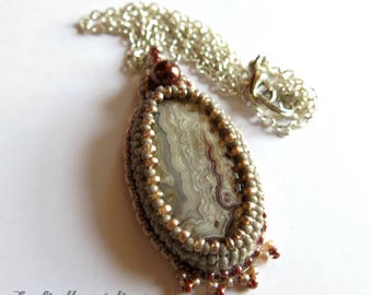 Embroidered necklace agate crazy lace