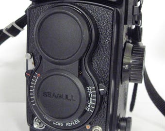 Excellent Seagull 4B-1 Medium Format 120 TLR Film Camera with Lens Cap and Strap