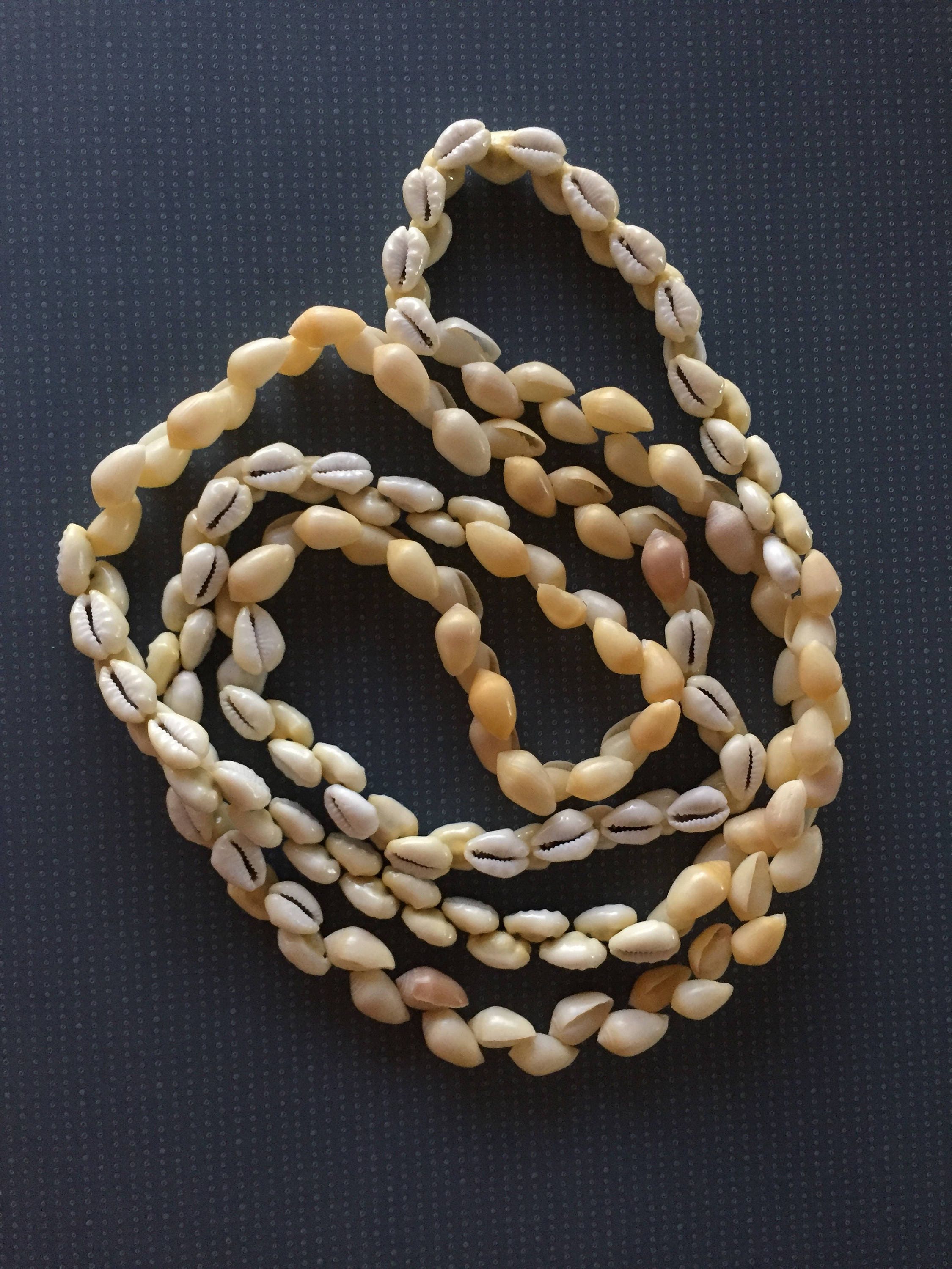 vintage shell necklace