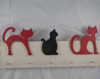 Range04 - Support / beige, black and Red Suspenders and her cat