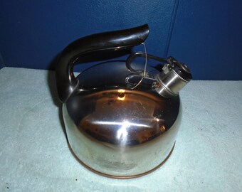 Paul Revere tea pot. Tea kettle. Whistling tea kettle. Tea pot
