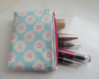 Make Up Purse, Pouch, Bag,Zipper pouch, Flowers