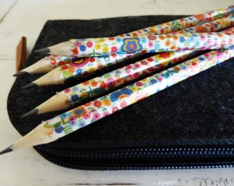 Washi wrapped Japanese pencils and felt pencil case. Set of 5 hand wrapped flower garden pencils. Teacher, Writer, Artist, Stationary gift.