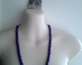 Vintage 80s Plastic Beaded Purple Necklace and Enamel Purple Studs
