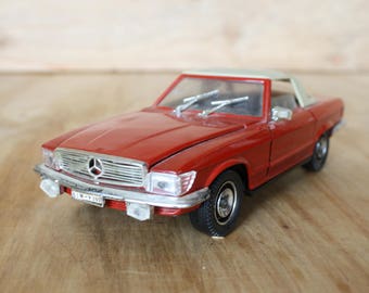 Vintage Polistil Red Mercedes Benz 450 SL/ Die Cast 1:25 Scale/ Metal Miniature Toy Car