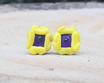 Famous "FRIENDS" Tv Show Peephole Frame Handmade Polymer Clay Earrings - Friends Tv Series, Phoebe, Monica, Rachel, Chandler, Ross, Joey