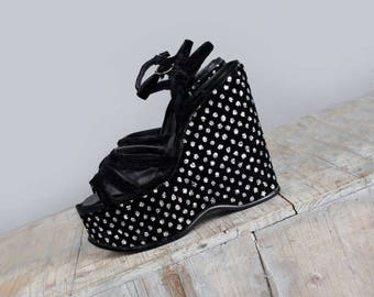 1960's Black Velvet Sparkle Platform Heels- 7.5