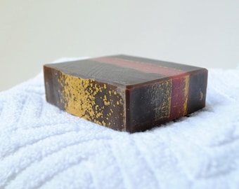 Dragons Blood Goat Milk Soap -- Handmade Soap -- Goat Milk Soap -- Dragons Blood Soap -- Homemade Soap -- Dragons Blood Goat Milk Soap