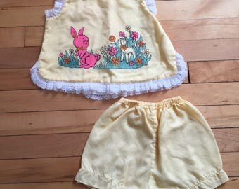 Vintage 1950s Baby Infant Girls Yellow Bunny Lamb Lace Two Piece Summer Outfit! Size 6-12 months