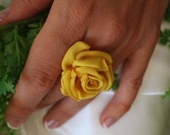 Rose Artisanale "The Nancy Rose" - Satin Jaune - Artificielle Faite Main Aux États-Unis