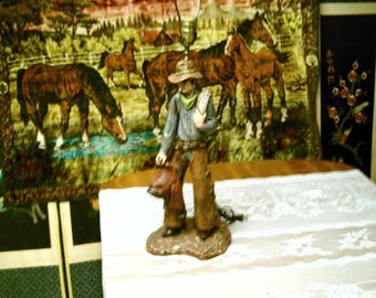 Vintage 1975 Collectable Cowboy Signed Cowboy Western Lamp and Shade Saddle, Rope and Six-Shooter Free Shipping