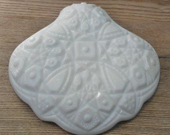 Vintage Shell-Shaped McKee Prescut Toltec Milk Glass Relish Dish
