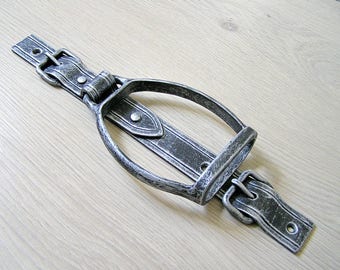 Door knocker is made in the form of the stapes Gift for equestrians Horse lovers Metal knocker Gift housewarming Iron gift Wrought knocker
