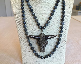 knotted necklace w/ sparkly longhorn