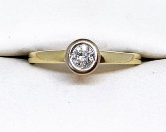 18ct Gold Diamond Bezel Set Solitaire Ring