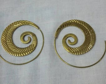 Handmade Spiral solid Brass Earrings, Tribal Jewellery, Ethnique Earrings, Boho Earrings, Leaf Feather Shape, Light Weight