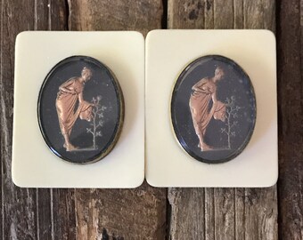 Vintage Art Deco Bakelite/plastic belt buckle with Grecian reverse painting
