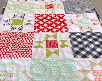 Quilted Table Runner, Patchwork runner, Handmade, vintage, scrappy stars, table decor, runner, quilted, tablecloth, cottage, farmhouse decor