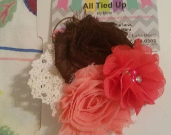 Shabby meets vintage meets glitz. Coral and brown