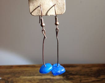 Earrings decorated with agates