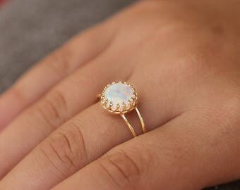 Opal Ring,opal gold ring,White opal ring,dainty opal ring,ladies opal Ring,Engagement gold ring,tiny opal ring,opal statement ring
