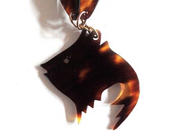 Vintage Bakelite Necklace. Vintage Bakelite necklace; Necklace Vintage style tortoiseshell.