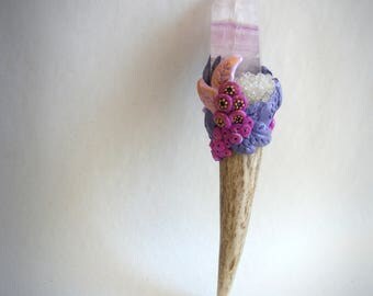 magic crystal wand >> SPIRITUAL BALANCE << Purple Fluorite, Quartz Crystals, deer antler, Wicca pagan Shaman tool wand, reiki healing energy