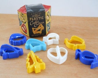 Vintage Hutzler Cookie Cutters • Vintage Plastic Cookie Cutters