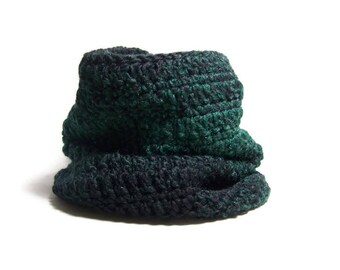 Tube Scarf - Crochet Neck Warmer - Hipster Scarf - Winter Cowl - Forest Green - Gift For Her - Ready To Ship