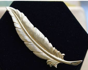 ON SALE Large Feather Brooch, Pin, Gold tone, Vintage, "Monet" (J5)