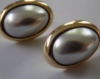 Vintage earrings, signed "Richelieu" earrings, grey pearl earrings, stud earrings, 1950s retro earrings, designer earrings