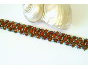 Bracelet tissé Pierre de Cornaline et Cristal de Swarovski / Laiton doré / Carnelian weaved bracelet