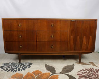 American of Martinsville diamond front buffet / Mid Century Modern buffet / Mid Century credenza