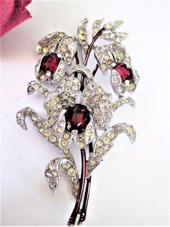 Crown Trifari Brooch - Red Rhinestone - Des Pat Pend 129857