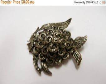 ON SALE Vintage Modernist Fish Pin Item K # 1296