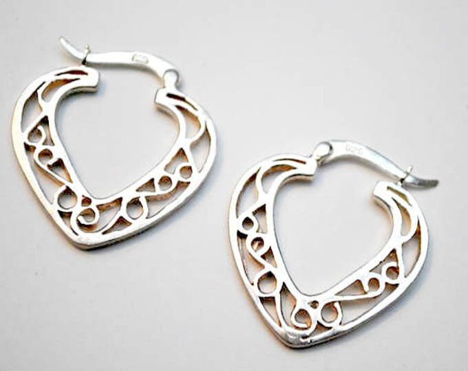 Sterling Hoop Earrings - Heart silver Filigree - Pierced earring
