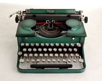 Typewriter, Royal Portable P series 1930s, Green
