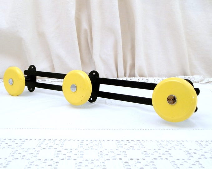 Vintage Mid Century Yellow and Black Painted Metal Wall Mounted Coat Rack, Retro 1960s / 1970s Mural Atomic Coat Hanger, French Hook