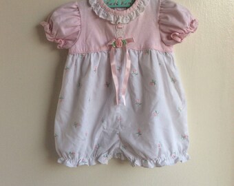 VTG Baby Girl Romper Suit Pink Rose Buds White Sz 3-6M