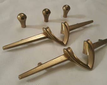 Mid Century Dresser Hardware Art Deco Gold Tone Drawer Pulls Handles and Knobs Set Home Reno Accessory Metal Quality Made Nice Condition
