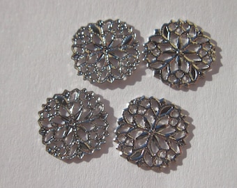 4 round 12 mm silver plated filigree stampings (1984)