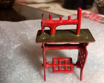 Miniature Dollhouse Metal Treadle Sewing Machine in Brass and Red With Moving Foot Pedal