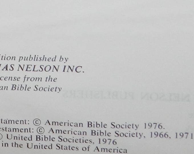 The Good News Bible, 1976, Todays English Version, Thomas Nelson Inc. Imitation Leather – 1976