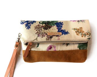 bridesmaid gift,bridesmaid clutch,personalized gift,makeup bag,graduation gift,,clutch,bachelorette party,bridesmaid robes,monogram clutch