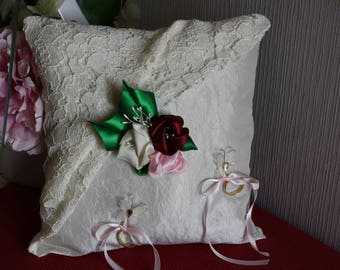 Ivory taffeta and vintage lace wedding ring cushion