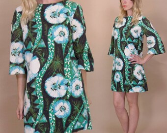 Vintage 1960s Turquoise & White Hawaiian Floral Print Mini Shift Dress with Pocket